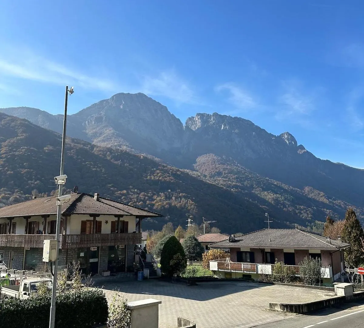 Casa Verde Valsassina 2 Primaluna 0*,  Италия